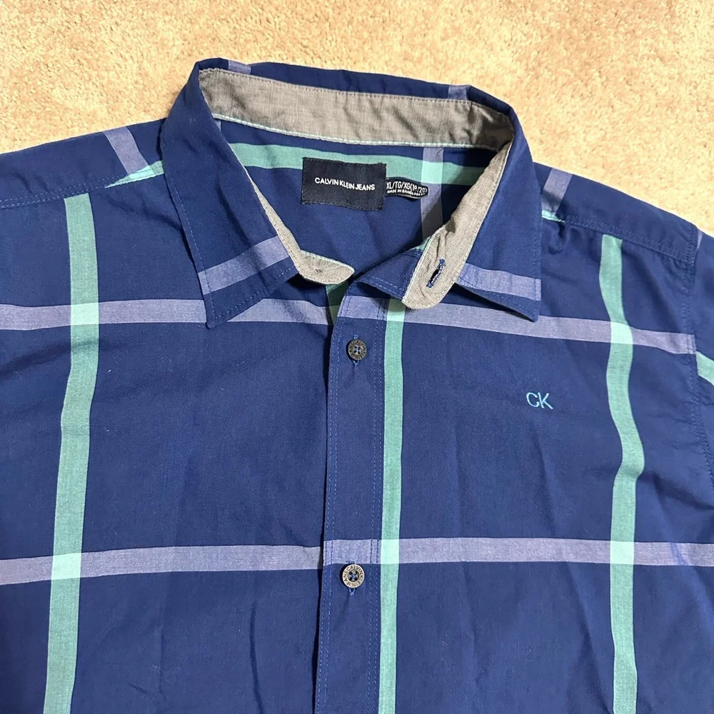 Boys blue plaid shirt size XL (18/20) Calvin Klein